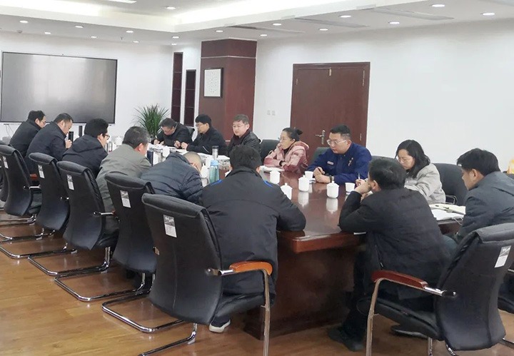 云煤（esball世博）集团副总工程师喻翔一行到曲煤焦化公司开展春节前清静消防检查