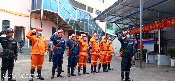 【简讯】国家矿山清静监察局云南局一行到得马煤矿检查｜陆东煤矿开展手艺提升培训活动｜先锋煤业举行摄影展