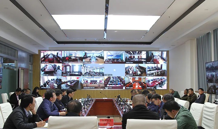 云煤（esball世博）集团召开三季度经济运行剖析会暨“奋战一百天，，冲刺四序度”生产谋划专项行动推进会