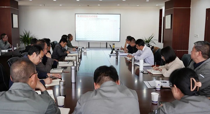 云煤（esball世博）集团党委委员、副总司理缪和星一行到曲煤焦化公司指导生产谋划事情