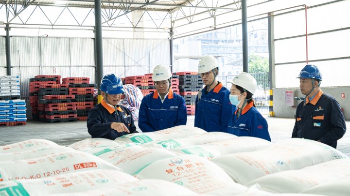 党建引领促生长，，产融协同谱新篇——云南解化与云能资源开展党建联建活动