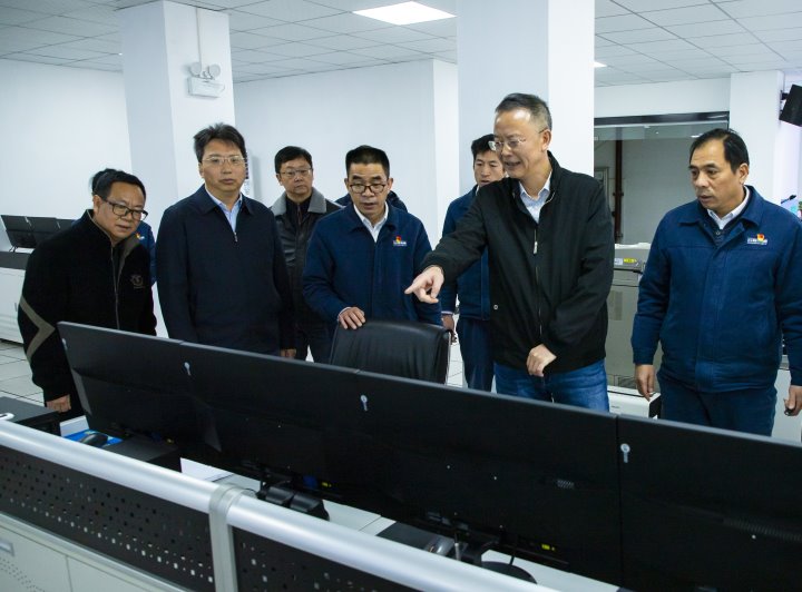 集团党委书记、董事长胡均到镇雄煤业公司调研