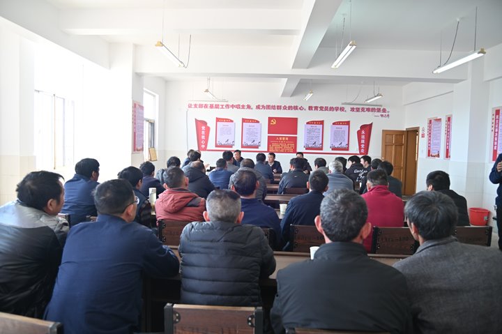 陆东煤矿多措并举开展“4.15”全民国家清静教育日宣传活动