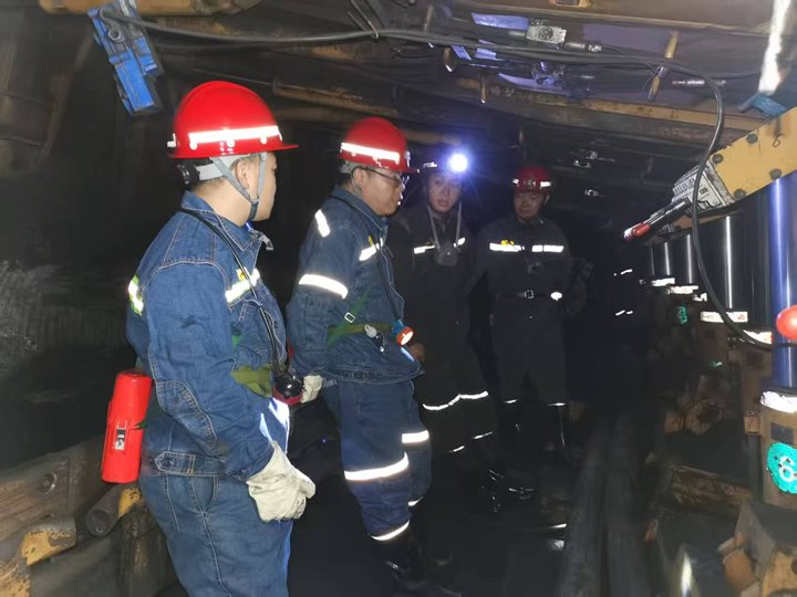 云煤集团检查组到陆东煤矿开展“五一”时代清静生产专项检查